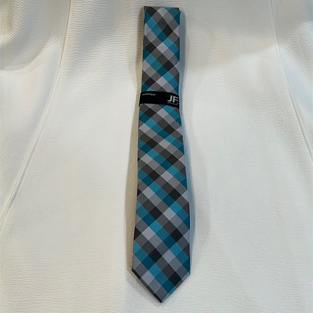 JF J. Ferrar Tie